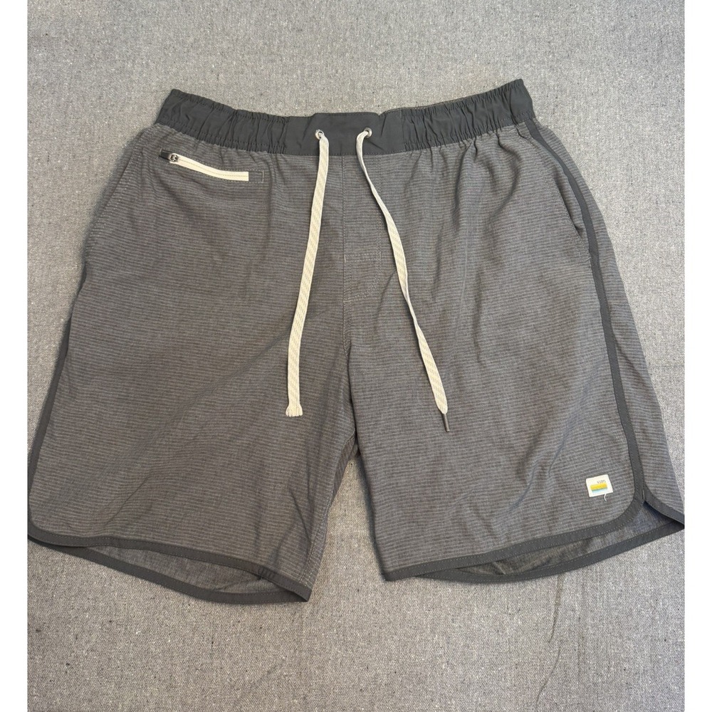 Vuori Banks Shorts Mens L Charcoal Gray Stripe Athletic Gym Performance V330 7"